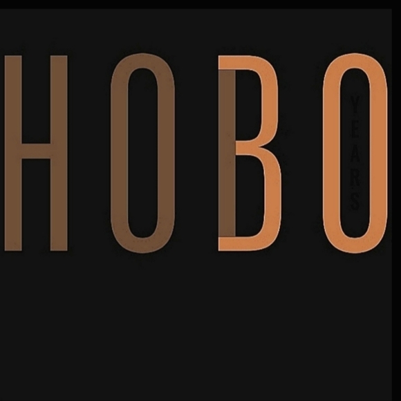 HOBO The Original 'Daria' Convertible Leather Purse - Picture 8 of 8